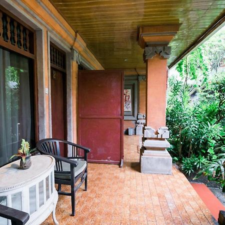 Urbanview Hotel Ananda Beach Sanur Екстер'єр фото