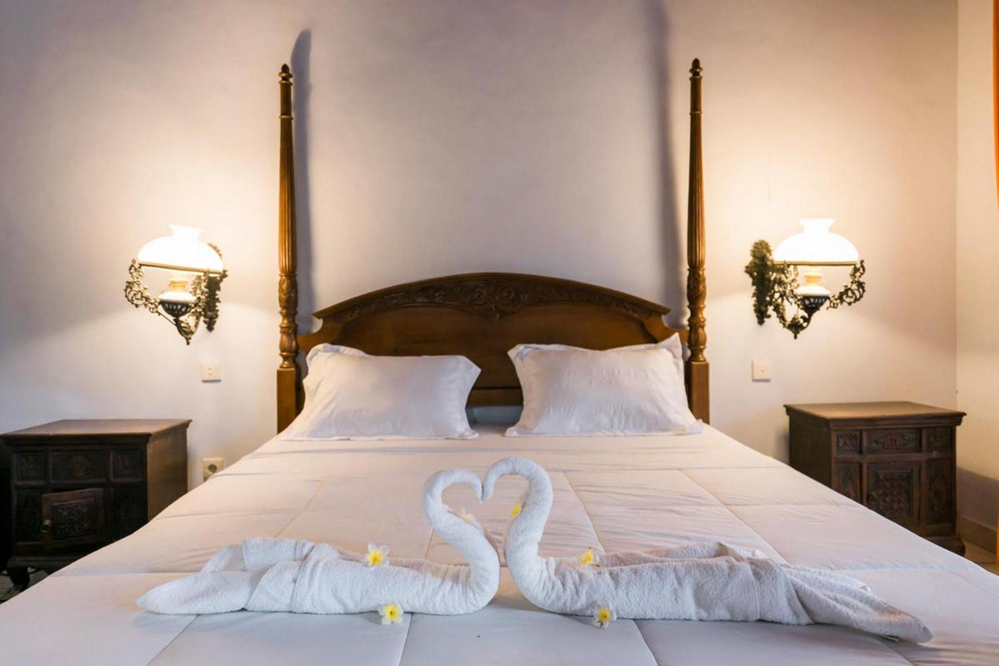 Urbanview Hotel Ananda Beach Sanur Екстер'єр фото