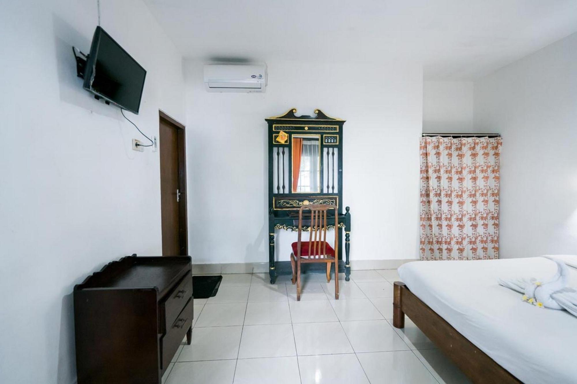 Urbanview Hotel Ananda Beach Sanur Екстер'єр фото