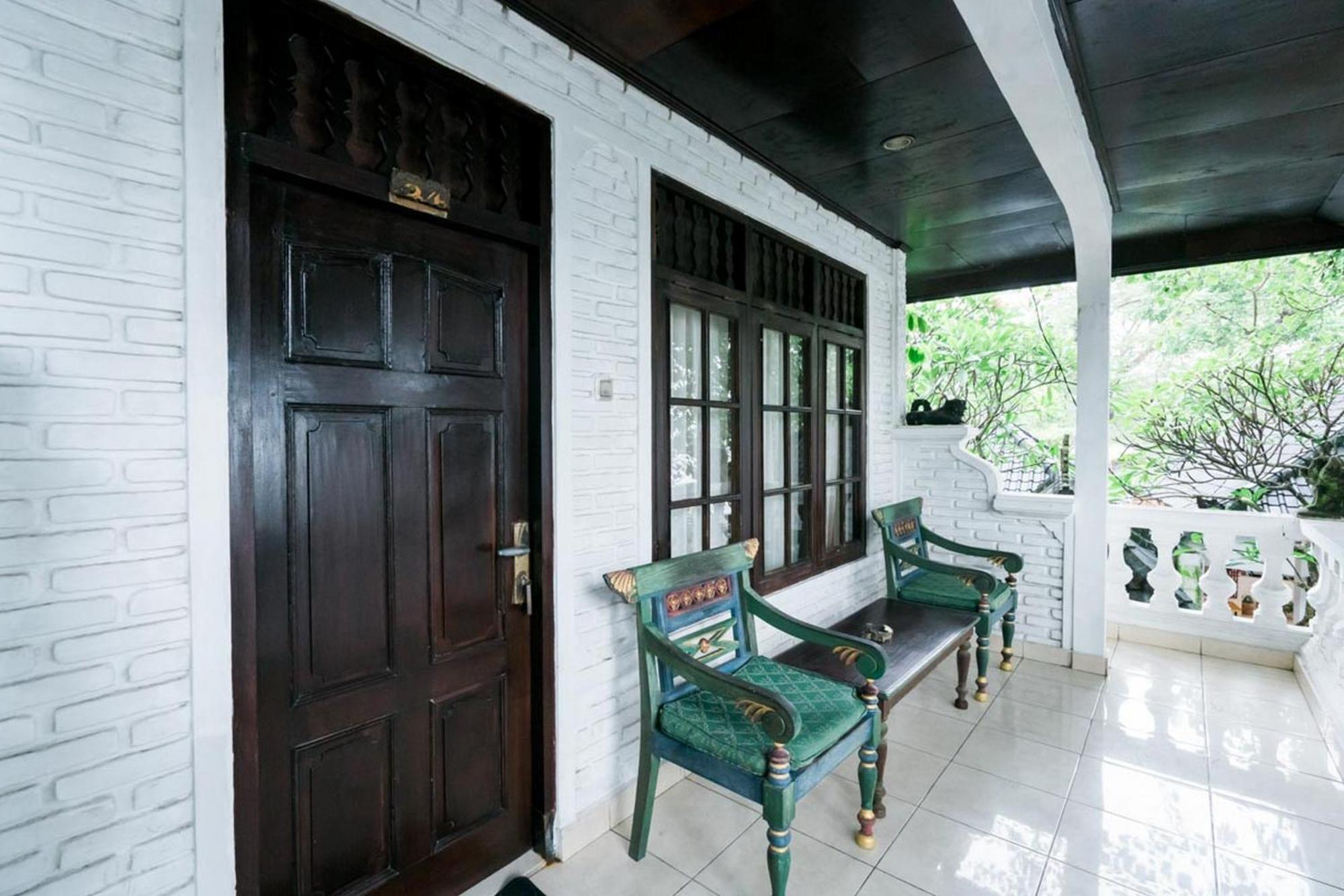 Urbanview Hotel Ananda Beach Sanur Екстер'єр фото