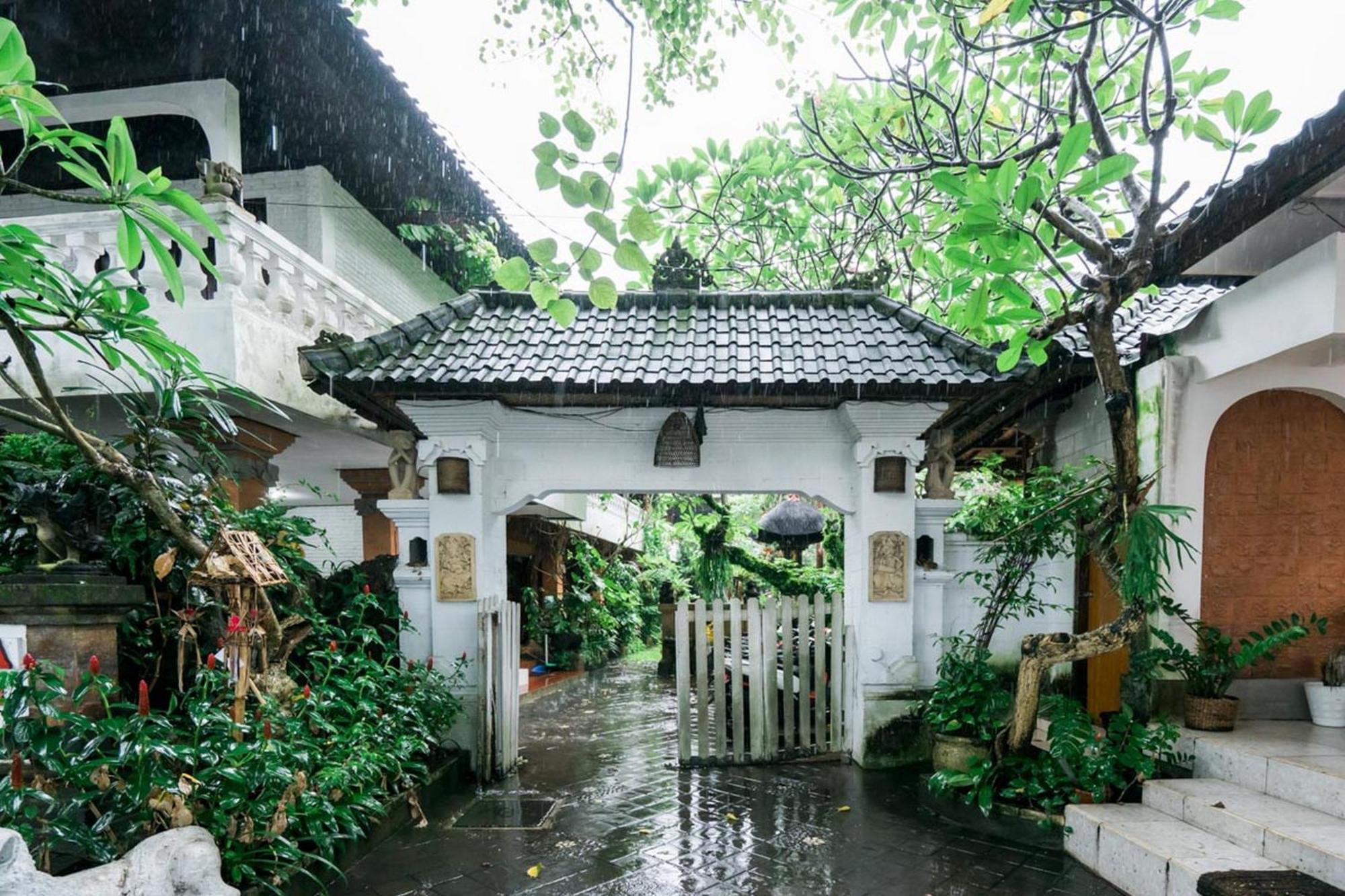Urbanview Hotel Ananda Beach Sanur Екстер'єр фото