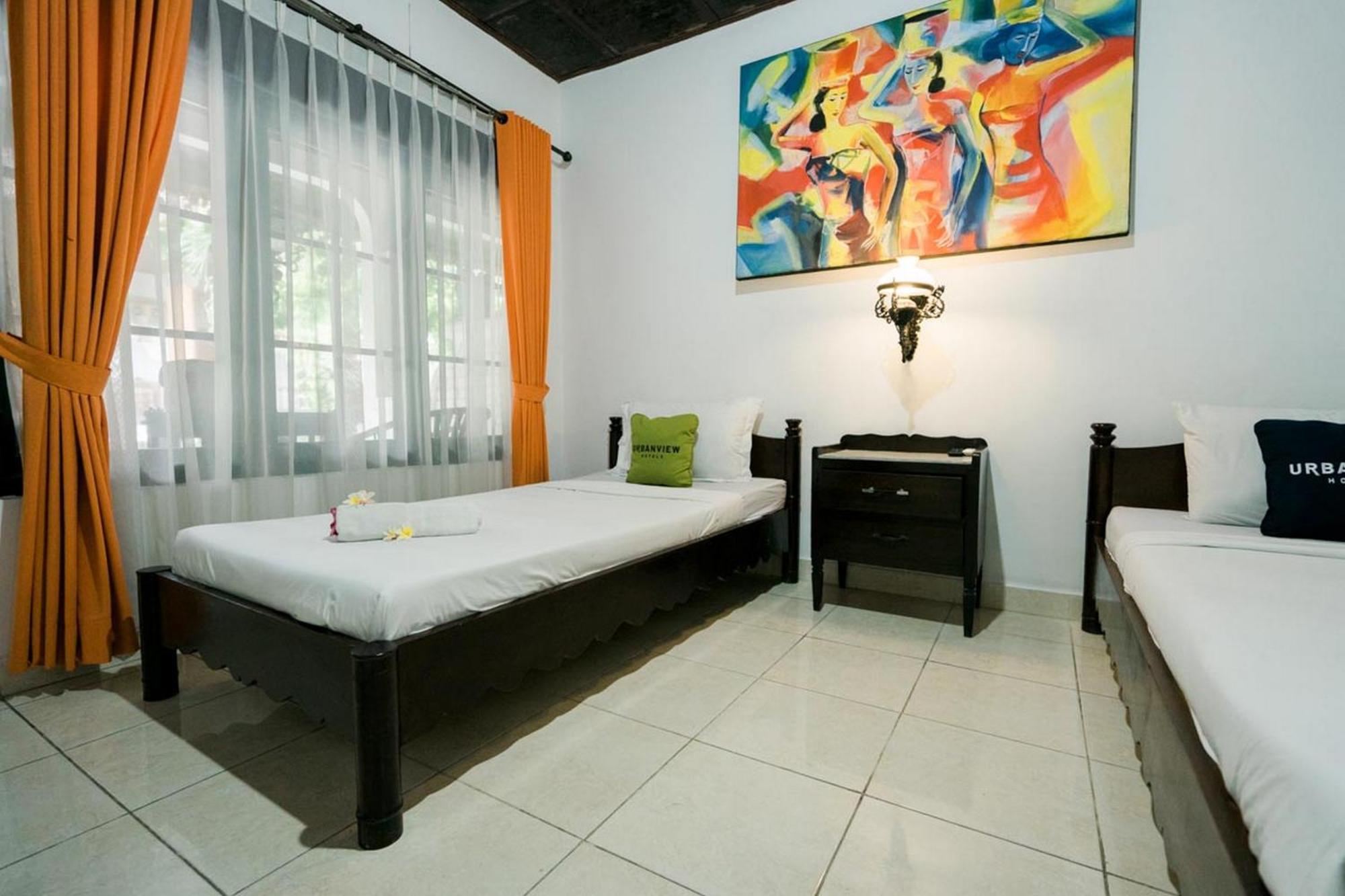 Urbanview Hotel Ananda Beach Sanur Екстер'єр фото