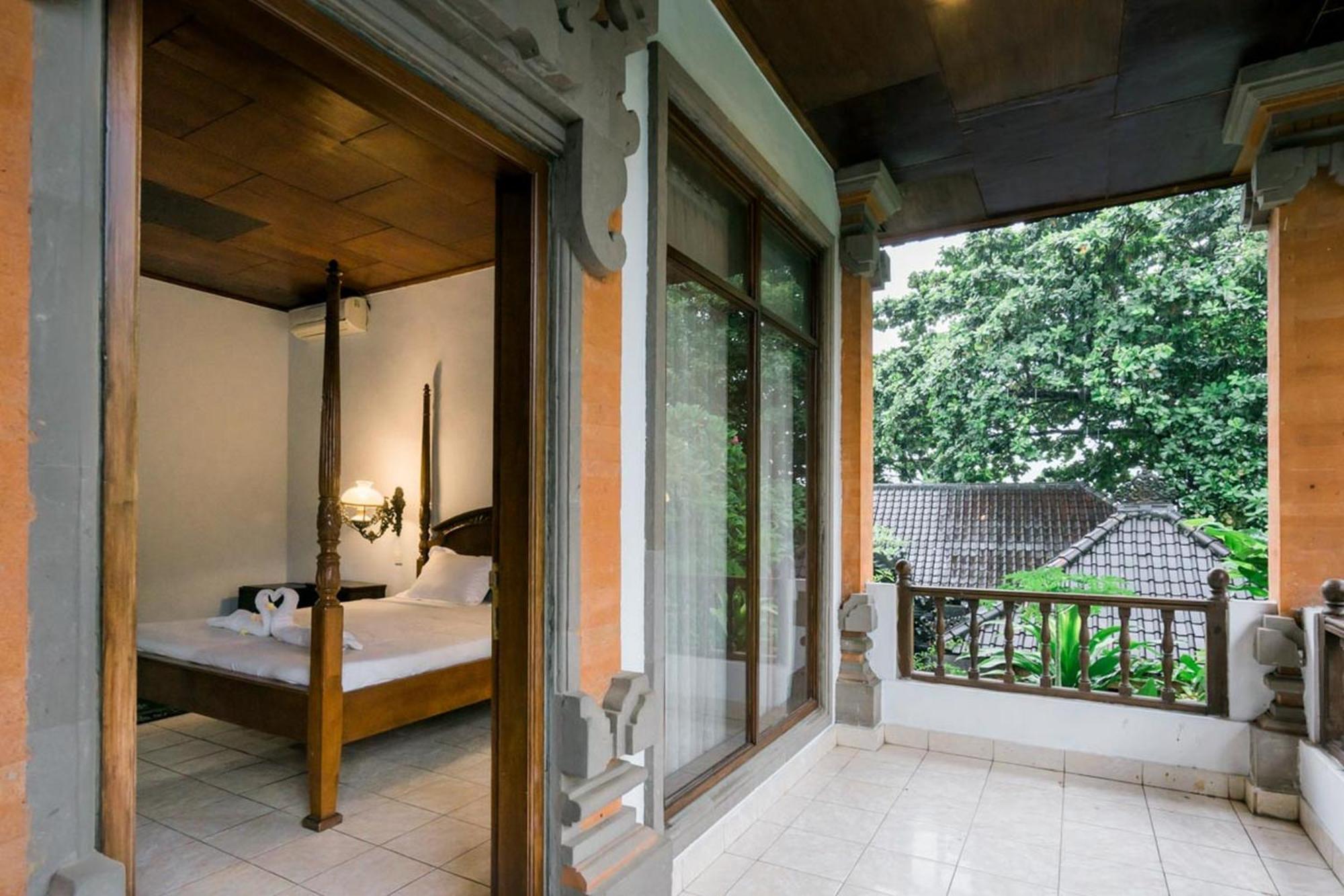 Urbanview Hotel Ananda Beach Sanur Екстер'єр фото