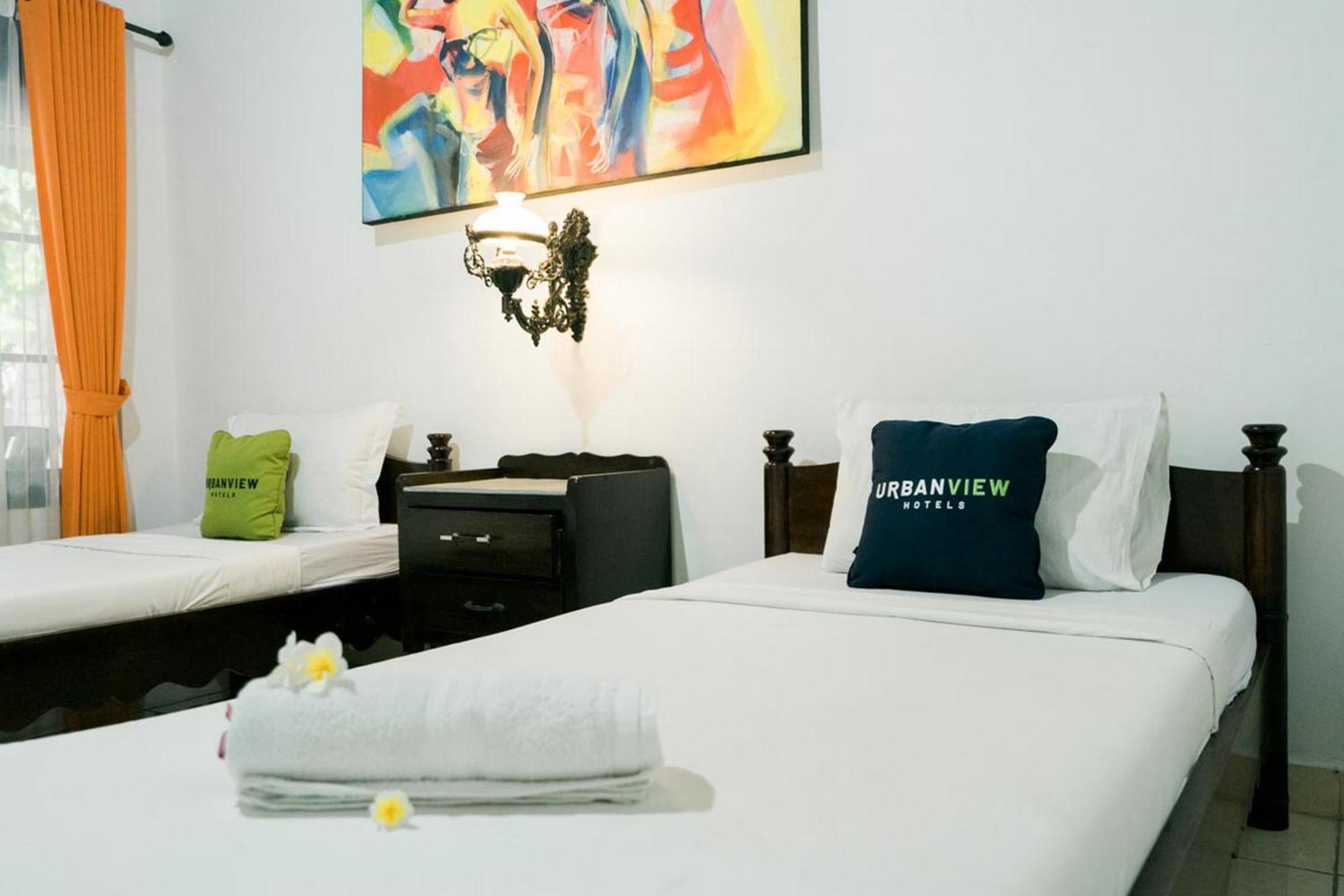 Urbanview Hotel Ananda Beach Sanur Екстер'єр фото