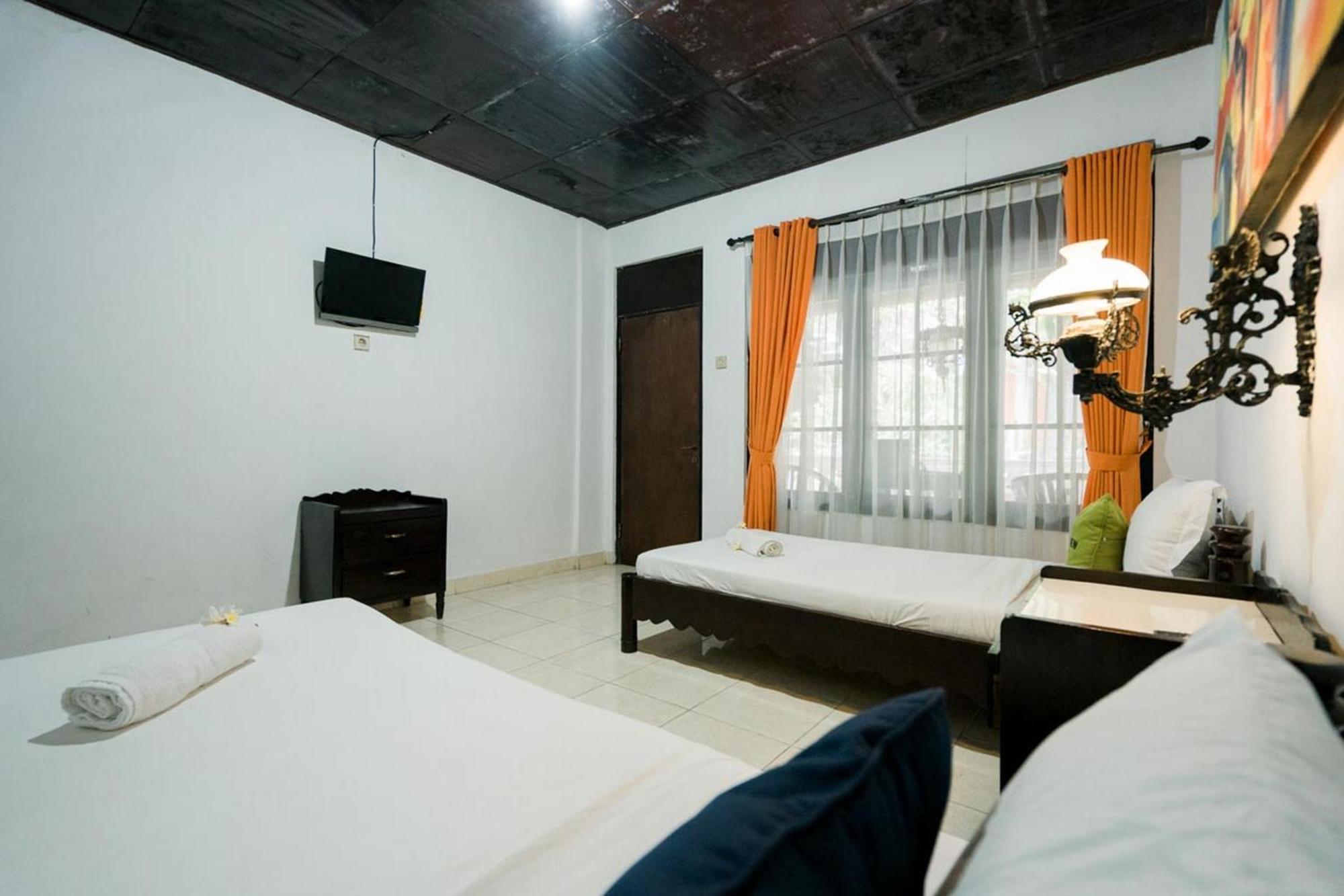 Urbanview Hotel Ananda Beach Sanur Екстер'єр фото